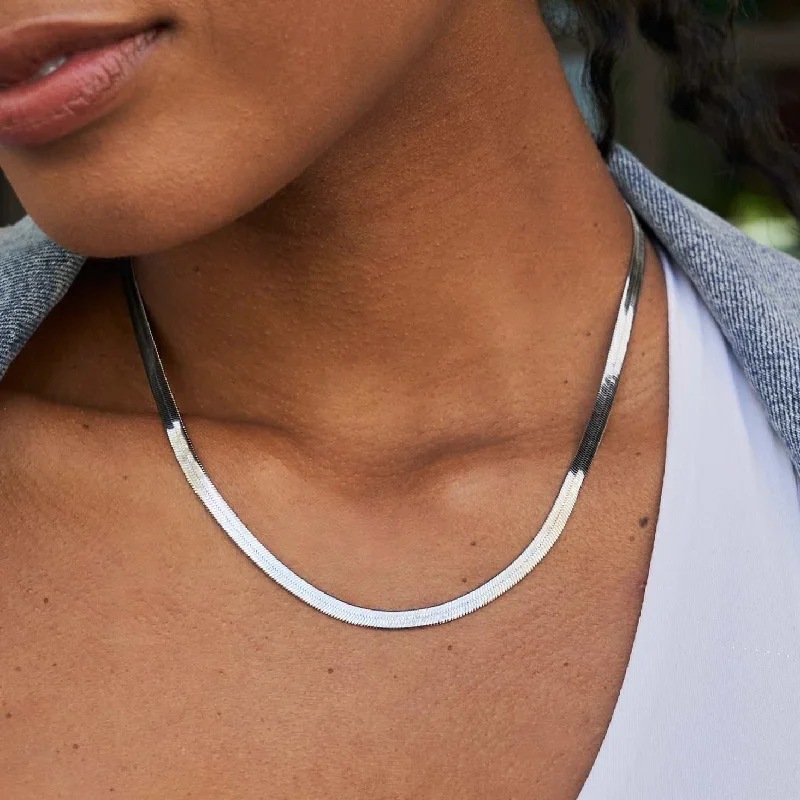 Flash Sale, Grab the Deals Fast Wedding Band Herringbone Necklace in White Gold - 4mm