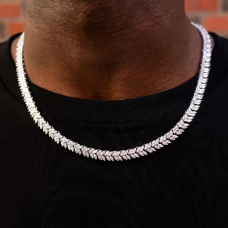 New Arrivals Round Cut Ring Iced Herringbone Chain in White Gold