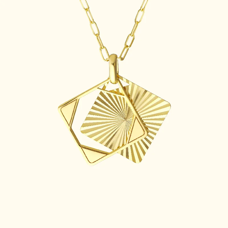 Be the First to Rock the Latest Trends Bold Jewelry Rhombus Medallion Paper Clip Chain Necklace Be the First to Rock the Latest Trends Bold Jewelry Rhombus Medallion Paper Clip Chain Necklace