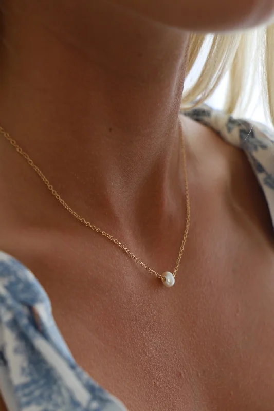 Season - End Clearance Statement Necklace THE PEARL COVE NECKLACE