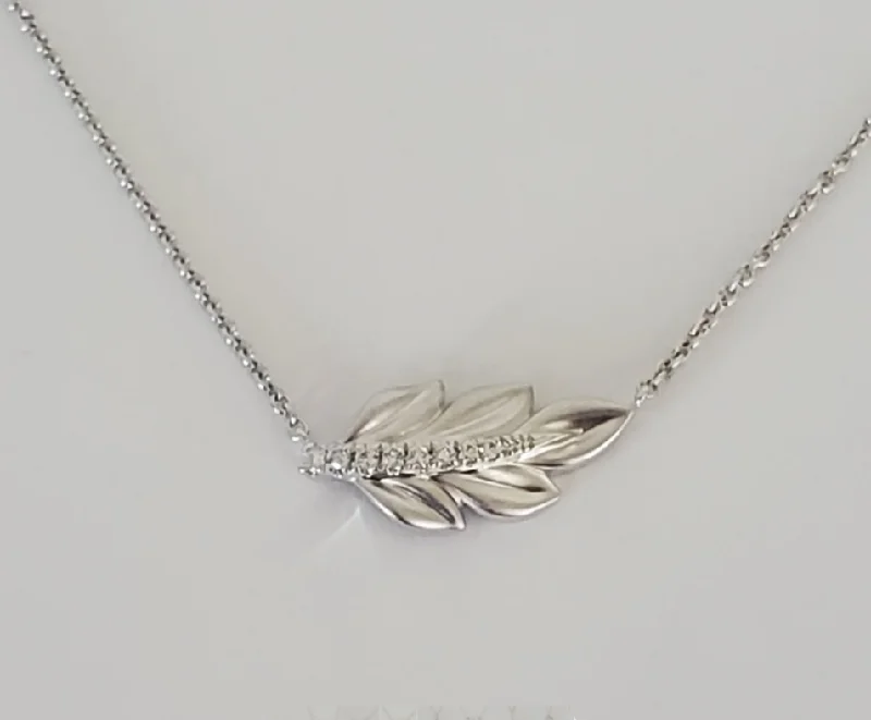 Limited - Time Offer Dainty Bracelet 14kt White Leaf Diamond Necklace