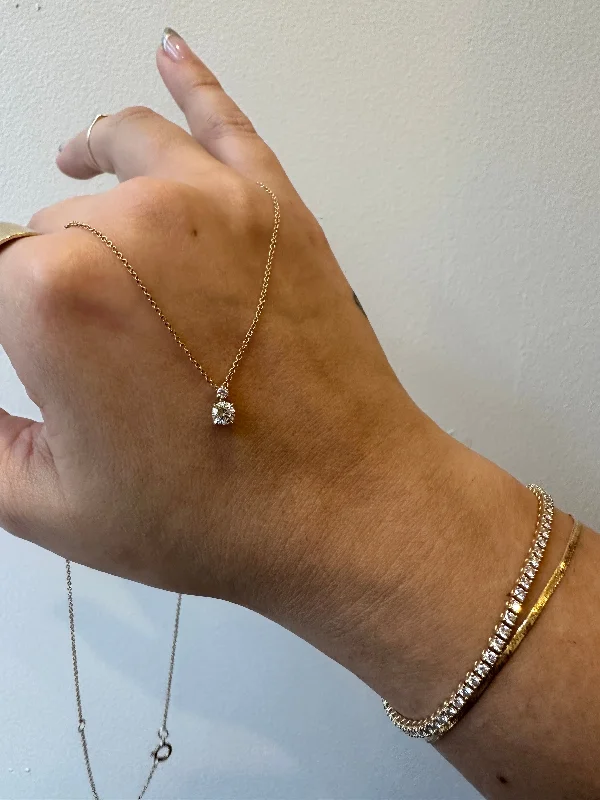 Flash Sale, Grab the Deals Fast Simple Earrings DIAMOND HORIZON PENDANT