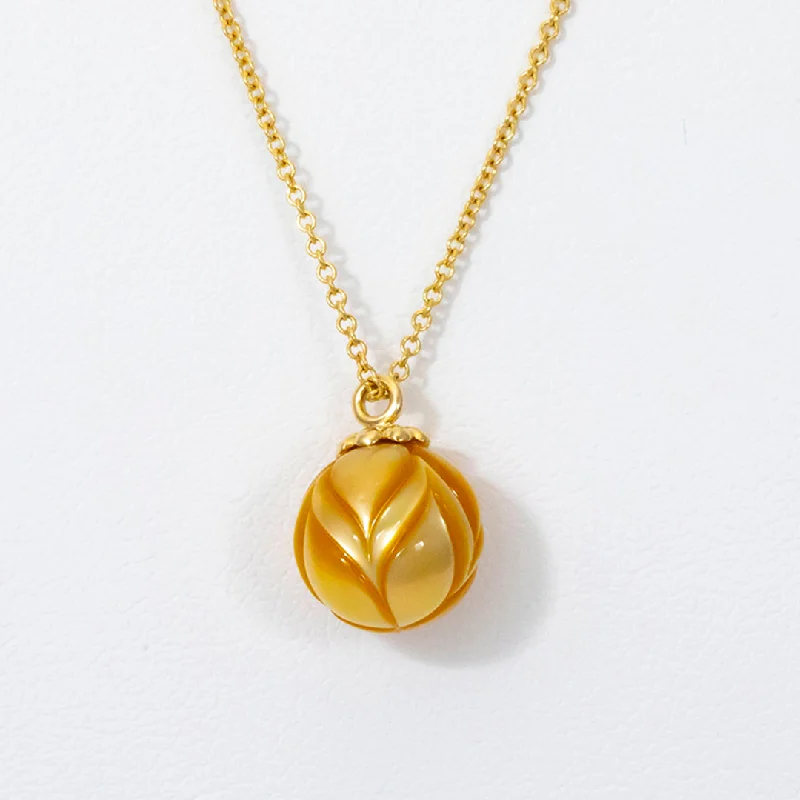 Flash Sale Stylish Bracelet 14kt Yellow Gold Carved Golden Pearl Pendant