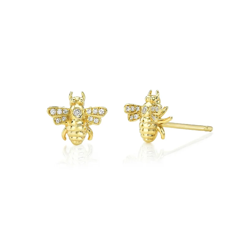 Don't Miss Your Chance Chain Bracelet Baby Bee Diamond Studs
