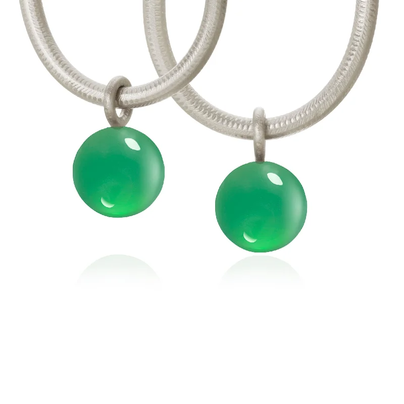 Massive Clearance Sale Globe Silver Pendant w. Chrysoprase