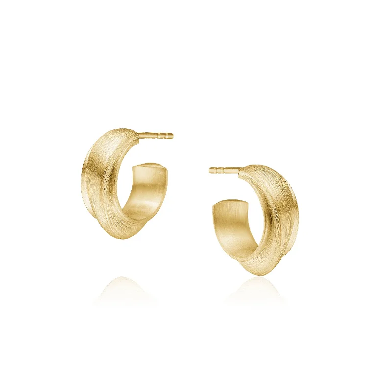 Black Friday - Style Deals All Week Long Vega Relief 18K Gold Hoops