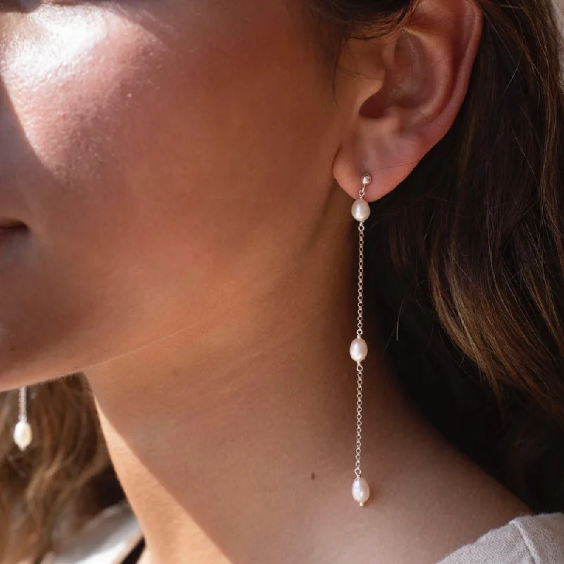 Massive Clearance Sale Classic Stud Earrings Floating Pearl Earrings