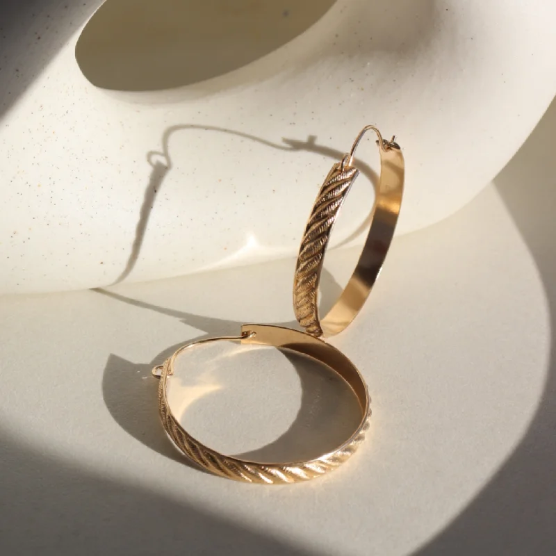 New Arrivals Zirconia Ring Ripple Hoops