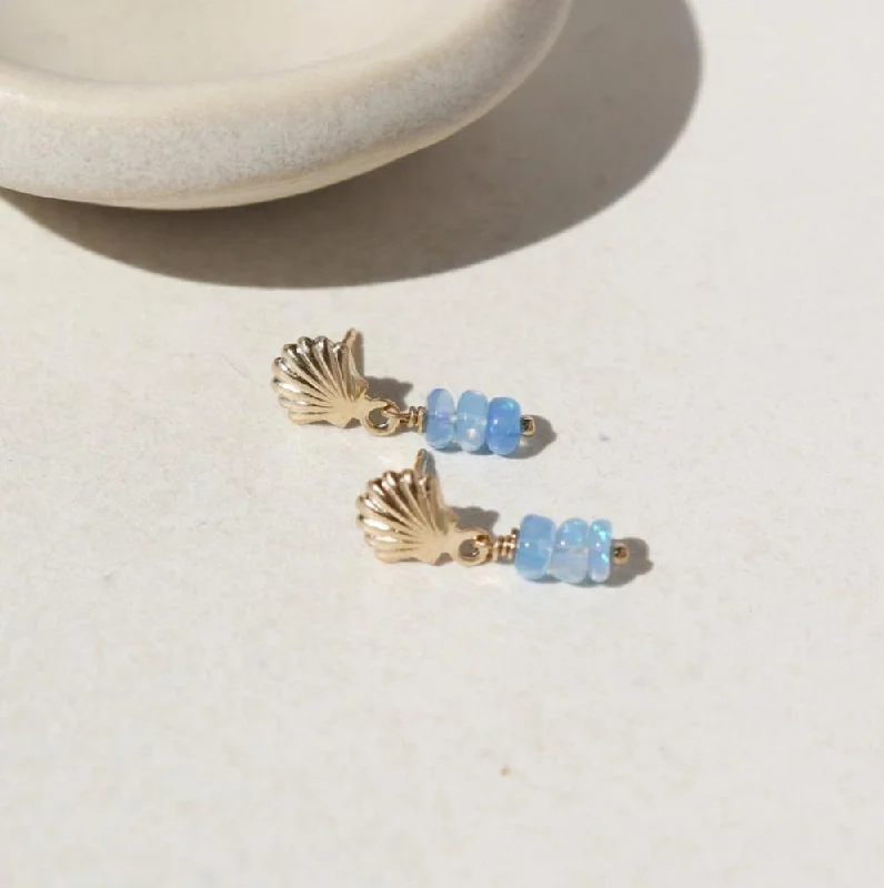 Be the First to Rock the Latest Trends Crystal Pendant Seastone Studs