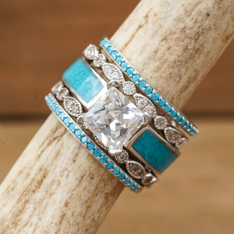 New Arrivals Vintage Locket The Crystal River