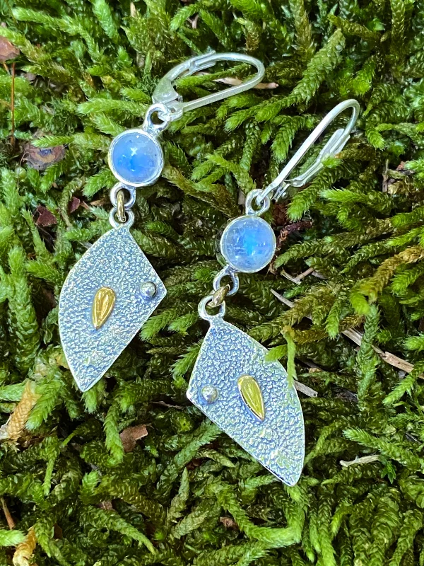 Limited Time, Unlimited Deals Fashion Ring Abstract Gemstone Leaf Dangles