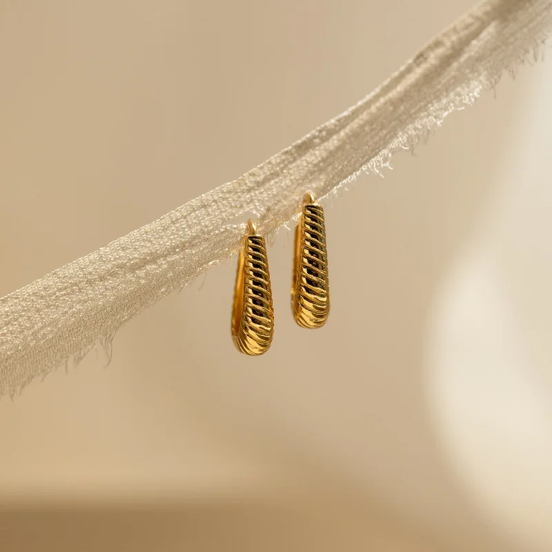 Shop Comfortably at Home Layered Bracelet Bold Ribbed Hoops