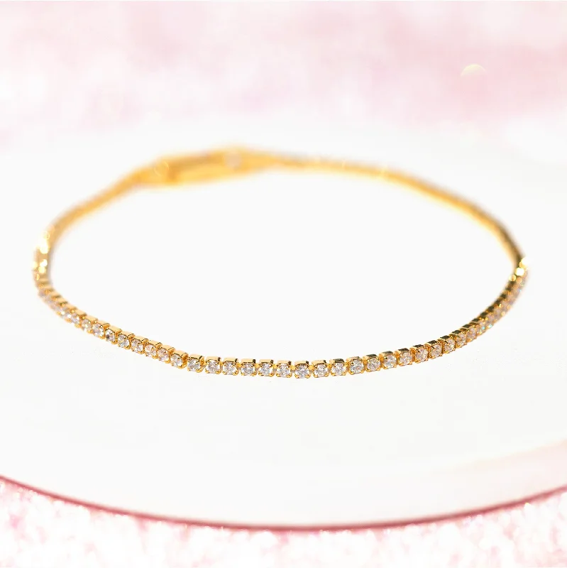 Season - End Clearance Fashionable Earrings Endless Tennis Bracelet
