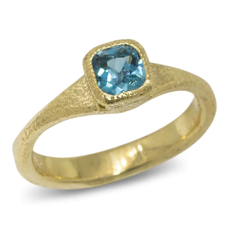 Season - End Clearance Classic Pendant Forged Cushion Cut Blue Zircon Ring in 18k gold Season - End Clearance Classic Pendant Forged Cushion Cut Blue Zircon Ring in 18k gold