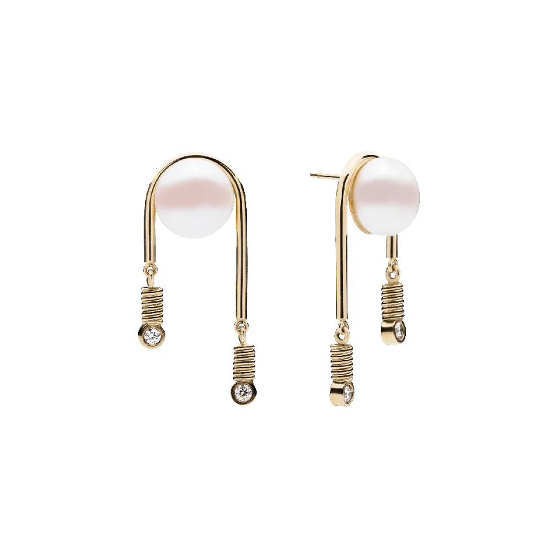 Clearance Sale Twisted Band Ring Somnia Pearl Earrings Gold