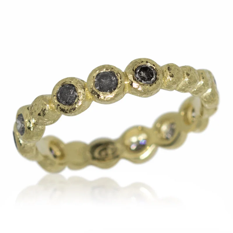 Flash Sale Fashion Bangles Pebbles Diamond Band in 18k Yellow Gold