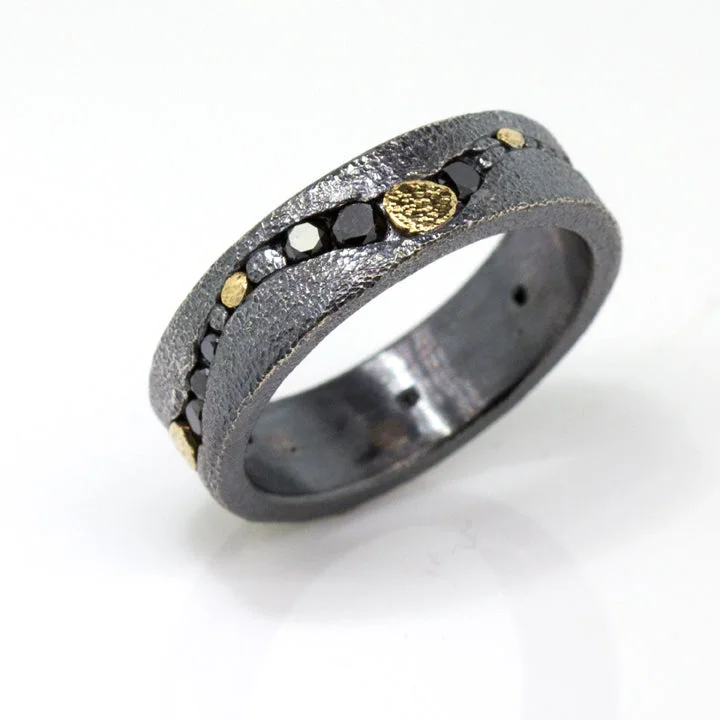 Clearance Sale Pearl Earrings River Band with Black Diamonds