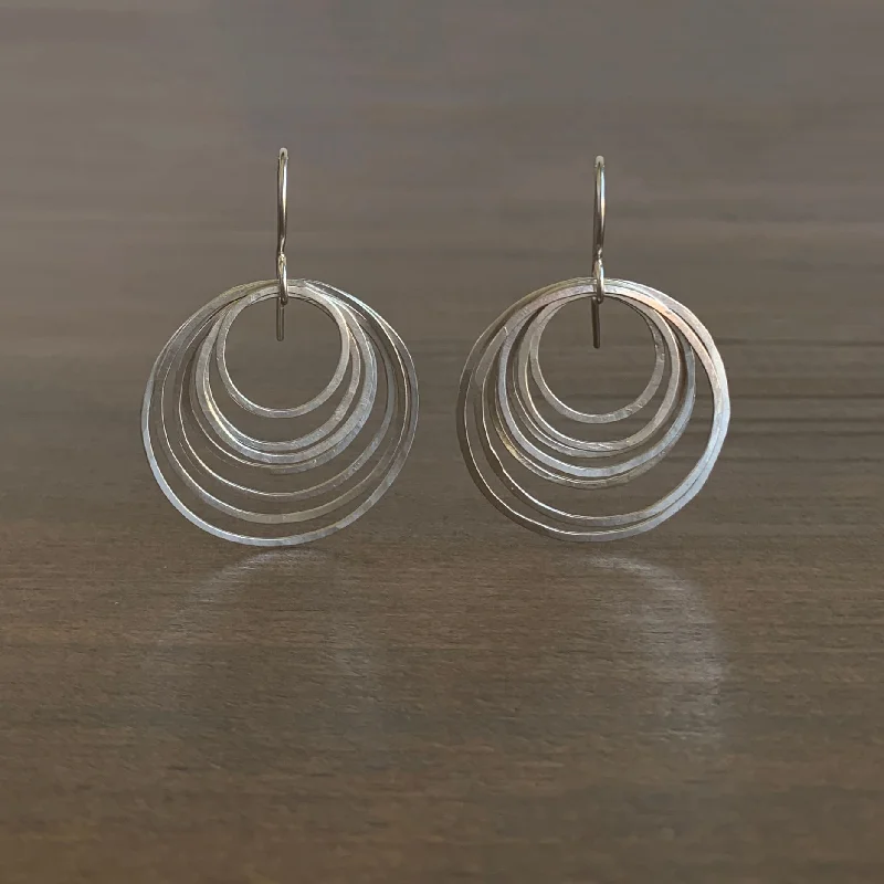 New Arrivals Unique Jewelry Small Silver Circle Ripple Earrings