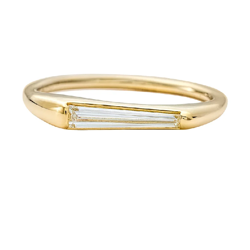 Huge Discounts, Unbeatable Offers Halo Ring Tapered Baguette Solitaire Engagement Ring with a Modern Golden Bezel Huge Discounts, Unbeatable Offers Halo Ring Tapered Baguette Solitaire Engagement Ring with a Modern Golden Bezel