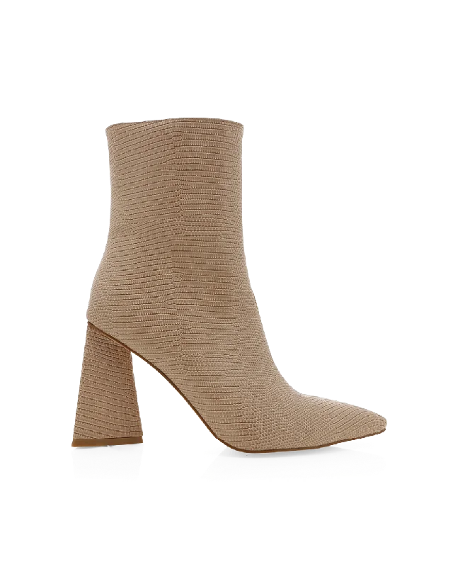 Formal Hiking Footwear FELKA - LIGHT TAUPE SCALE