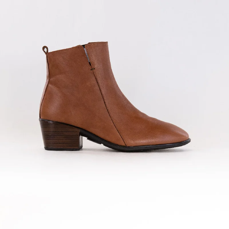 Designer Boots Collection Naot Ethic (Women's) - Brown Peanut Leather